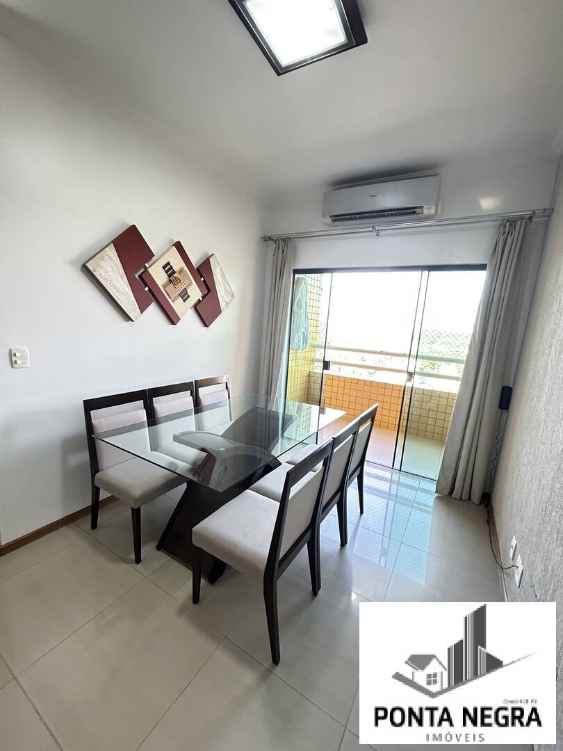 Apartamento à venda com 3 quartos, 94m² - Foto 3