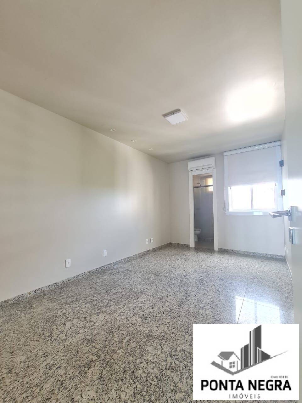 Apartamento à venda com 4 quartos, 174m² - Foto 8