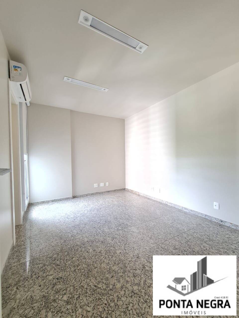 Apartamento à venda com 4 quartos, 174m² - Foto 14