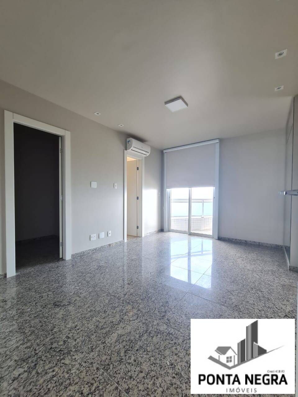 Apartamento à venda com 4 quartos, 174m² - Foto 19