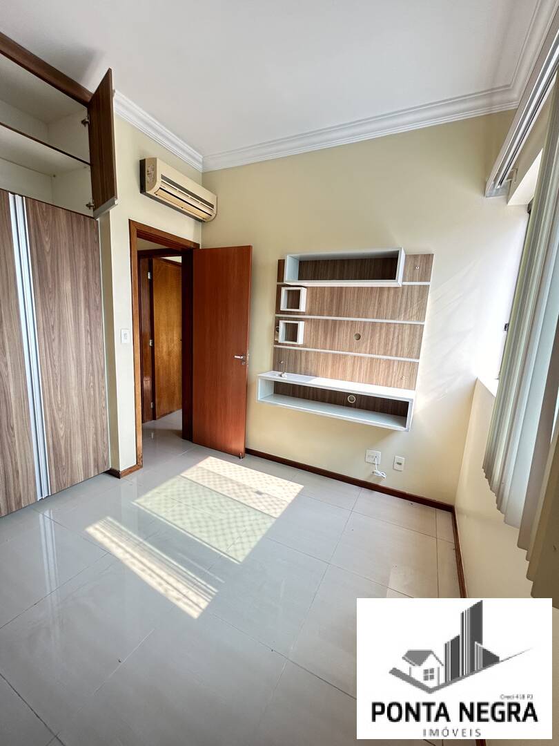 Apartamento para alugar com 3 quartos, 94m² - Foto 11