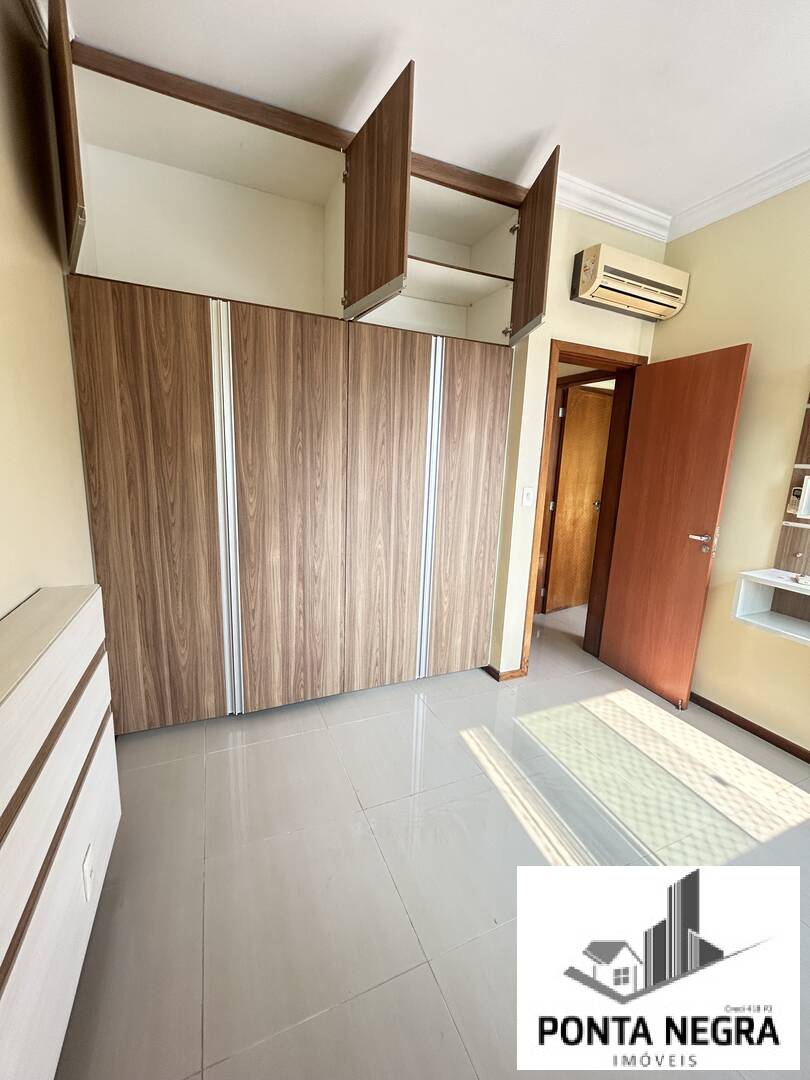 Apartamento para alugar com 3 quartos, 94m² - Foto 13