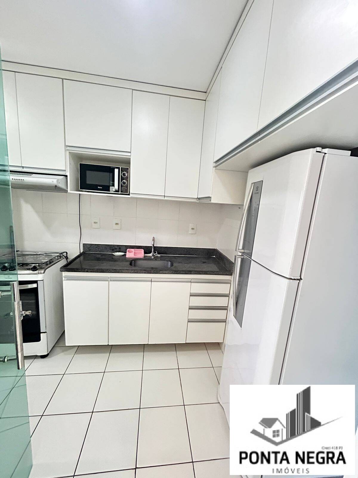 Apartamento para alugar com 2 quartos, 66m² - Foto 8