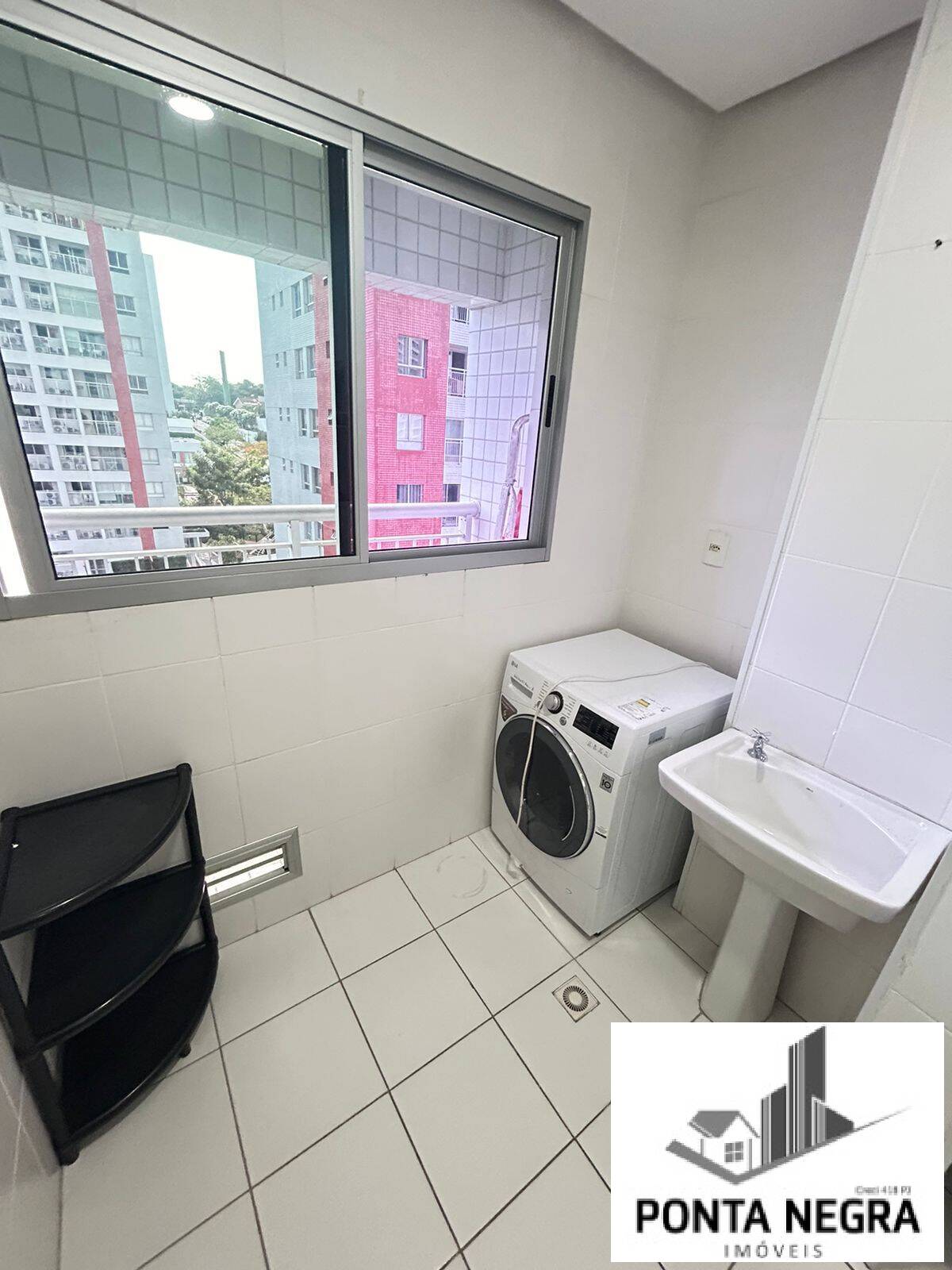 Apartamento para alugar com 2 quartos, 66m² - Foto 12