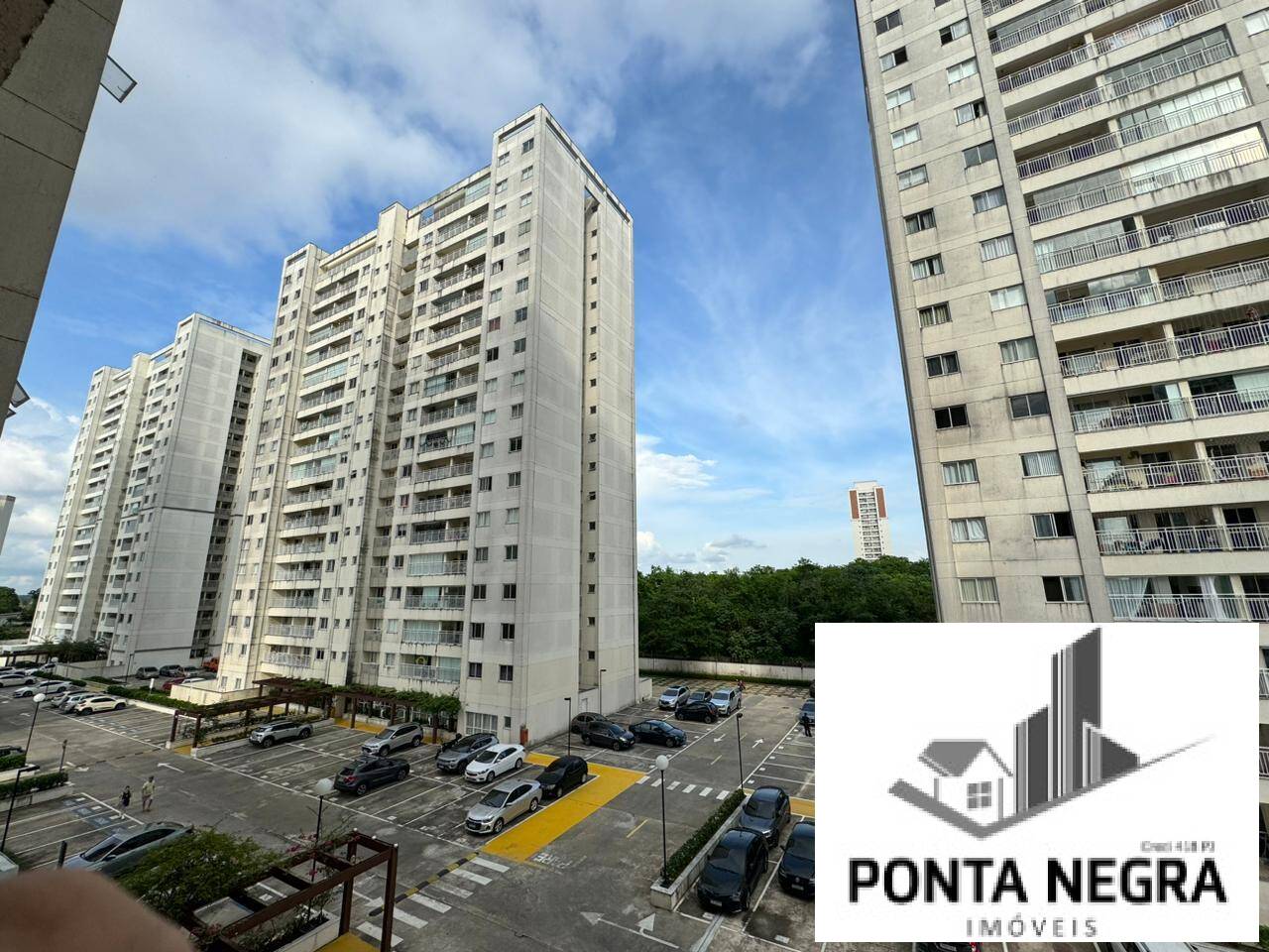 Apartamento à venda com 2 quartos, 67m² - Foto 1