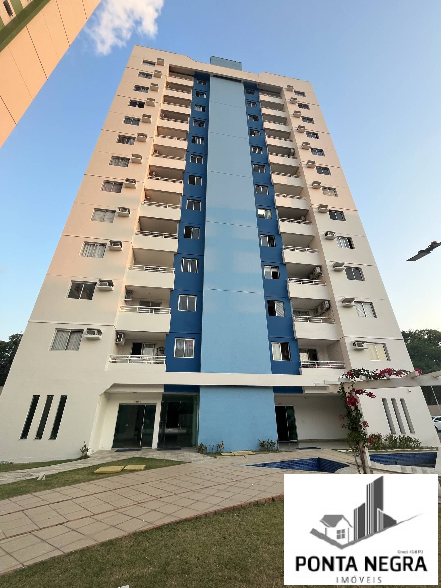 Apartamento à venda com 2 quartos, 62m² - Foto 1