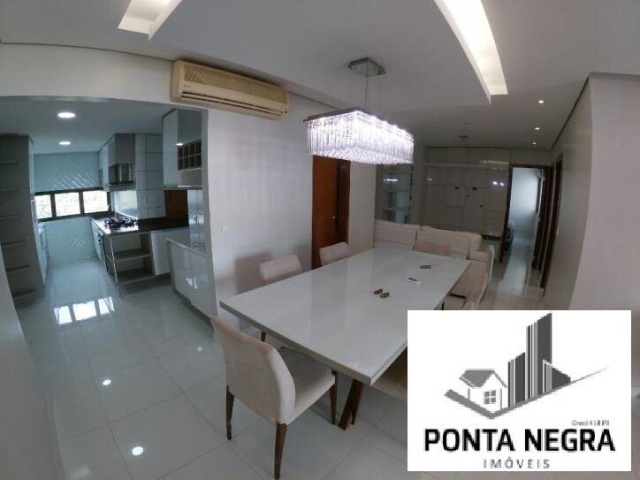 Apartamento à venda com 3 quartos, 125m² - Foto 2