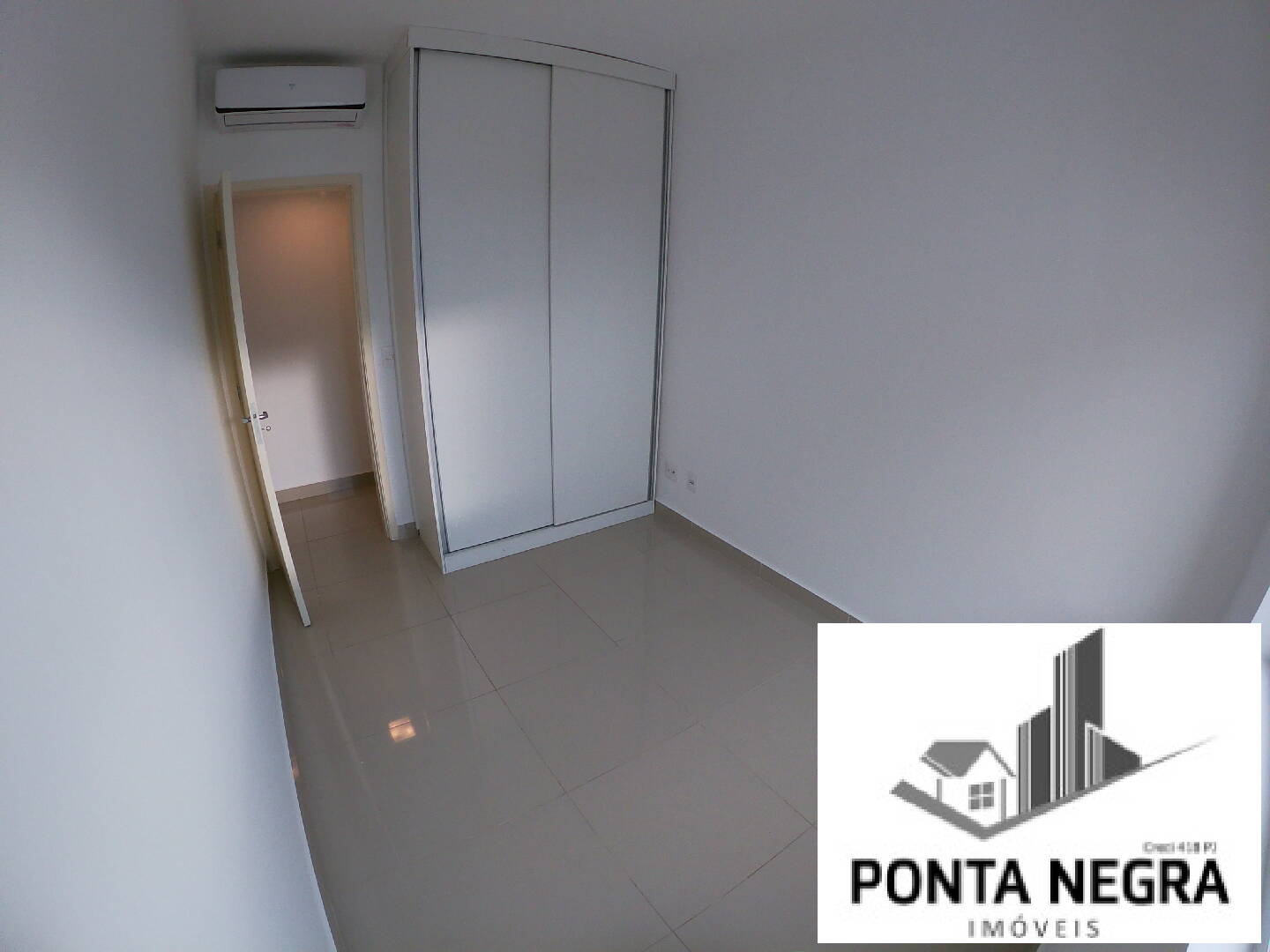 Apartamento à venda com 2 quartos, 67m² - Foto 10