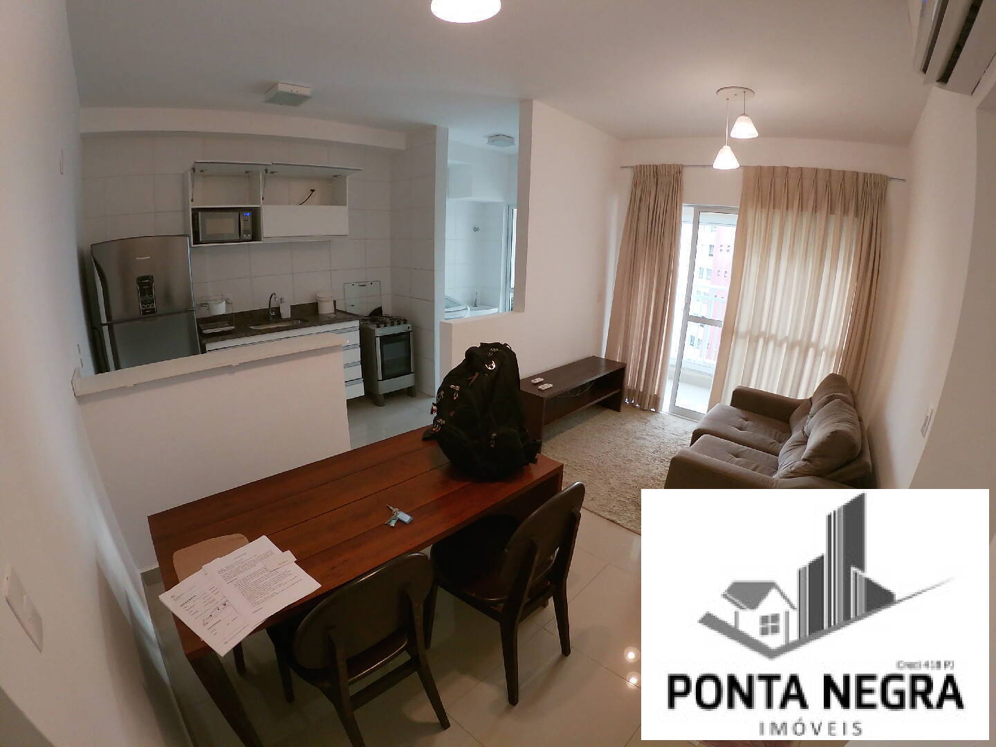 Apartamento à venda com 2 quartos, 67m² - Foto 3