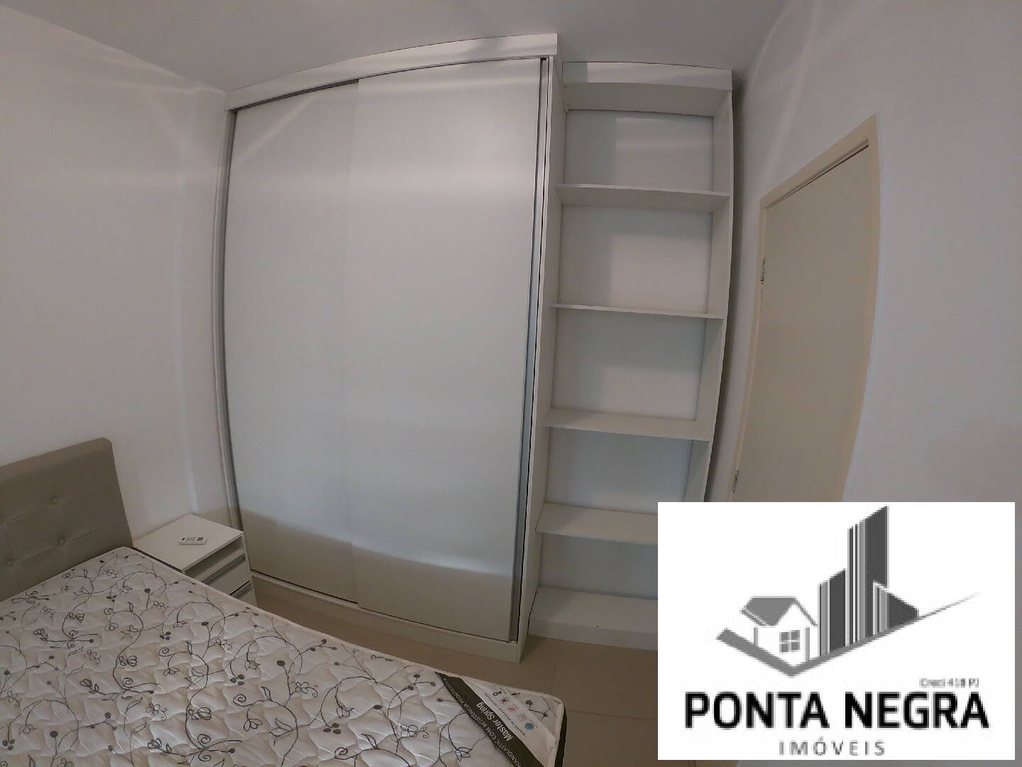 Apartamento à venda com 2 quartos, 67m² - Foto 16