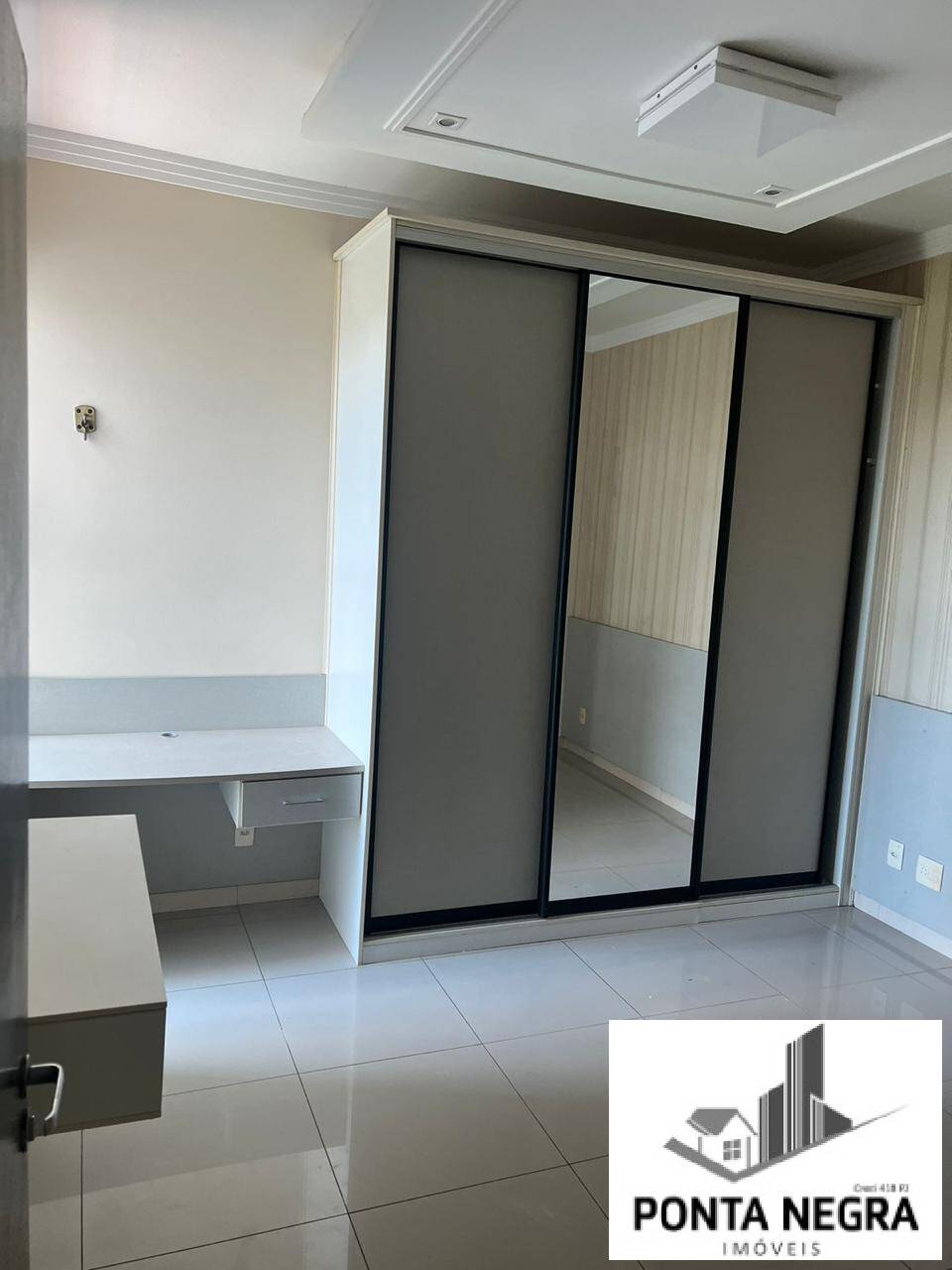 Apartamento à venda com 3 quartos, 94m² - Foto 8