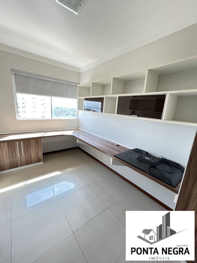 Apartamento para alugar com 3 quartos, 94m² - Foto 18