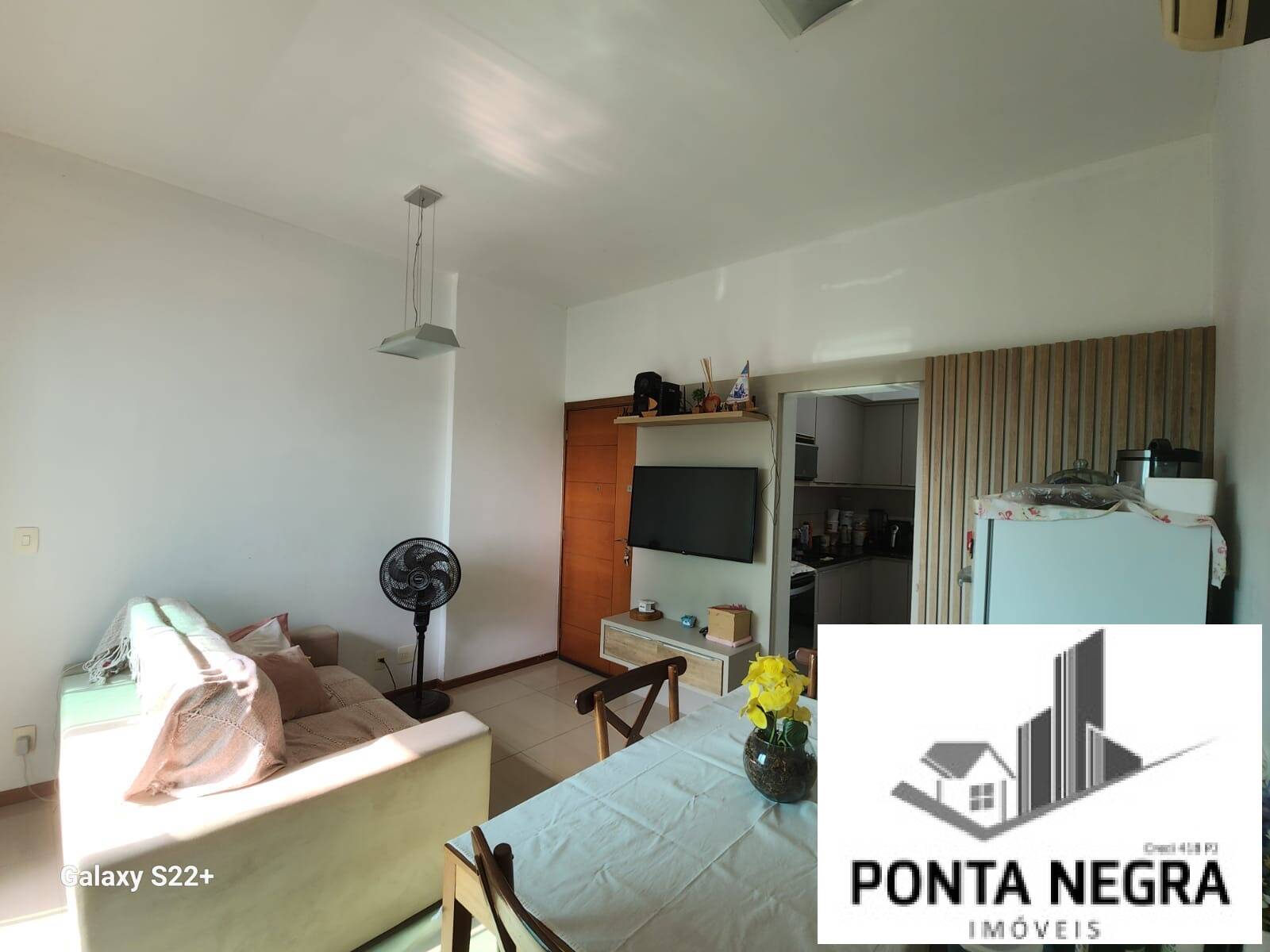 Apartamento à venda com 2 quartos, 70m² - Foto 1