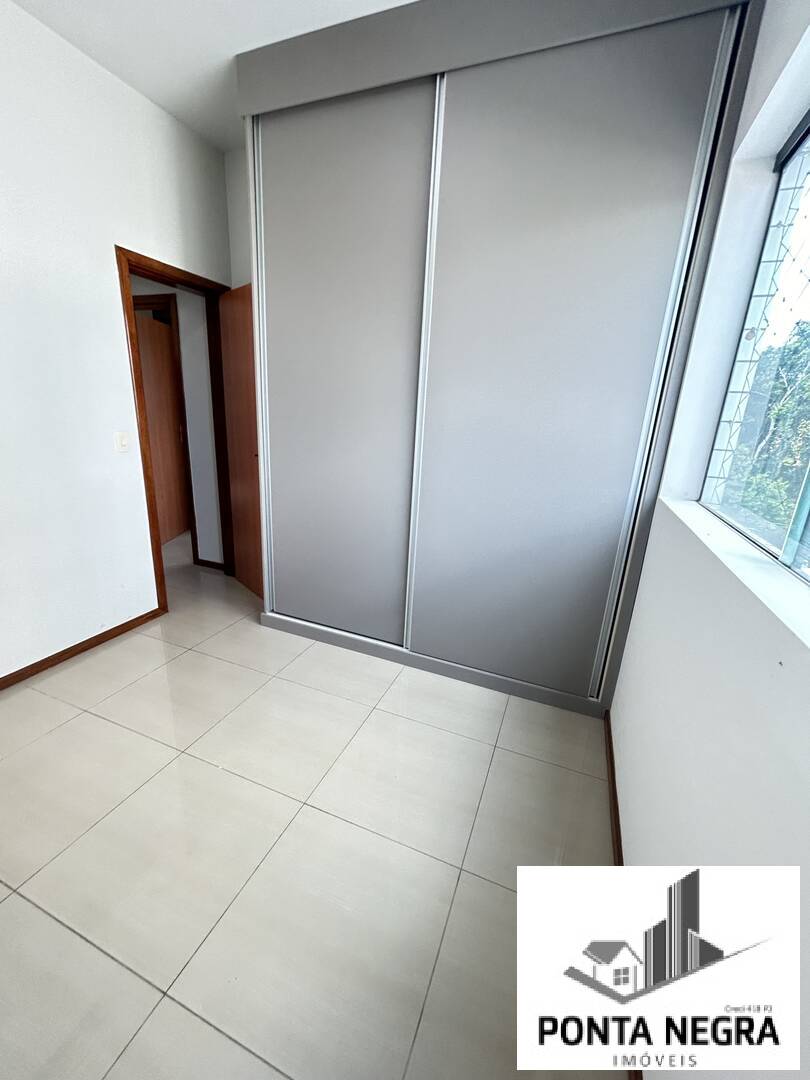 Apartamento à venda com 2 quartos, 70m² - Foto 10