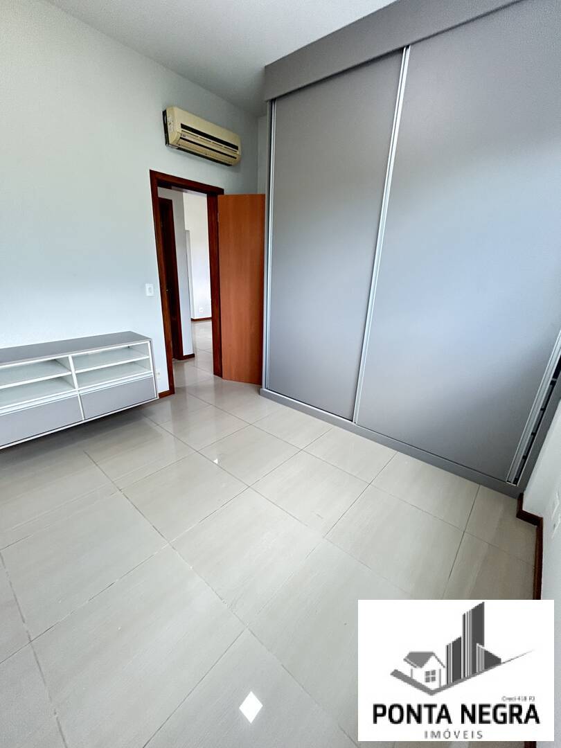 Apartamento à venda com 2 quartos, 70m² - Foto 13