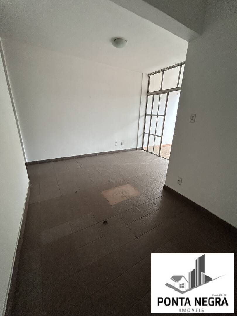 Apartamento à venda com 2 quartos, 66m² - Foto 4