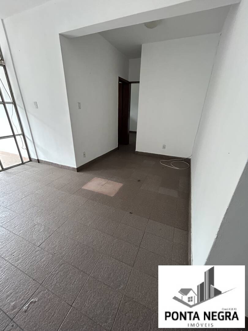 Apartamento à venda com 2 quartos, 66m² - Foto 11