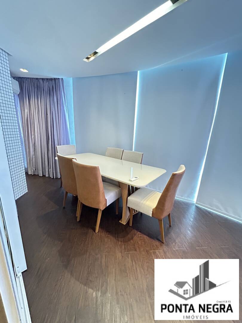 Apartamento à venda com 3 quartos, 153m² - Foto 3