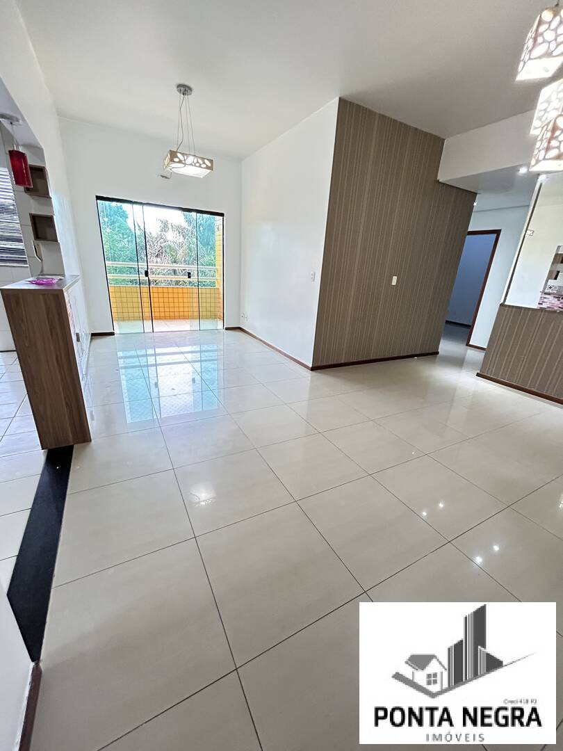 Apartamento à venda com 3 quartos, 94m² - Foto 2