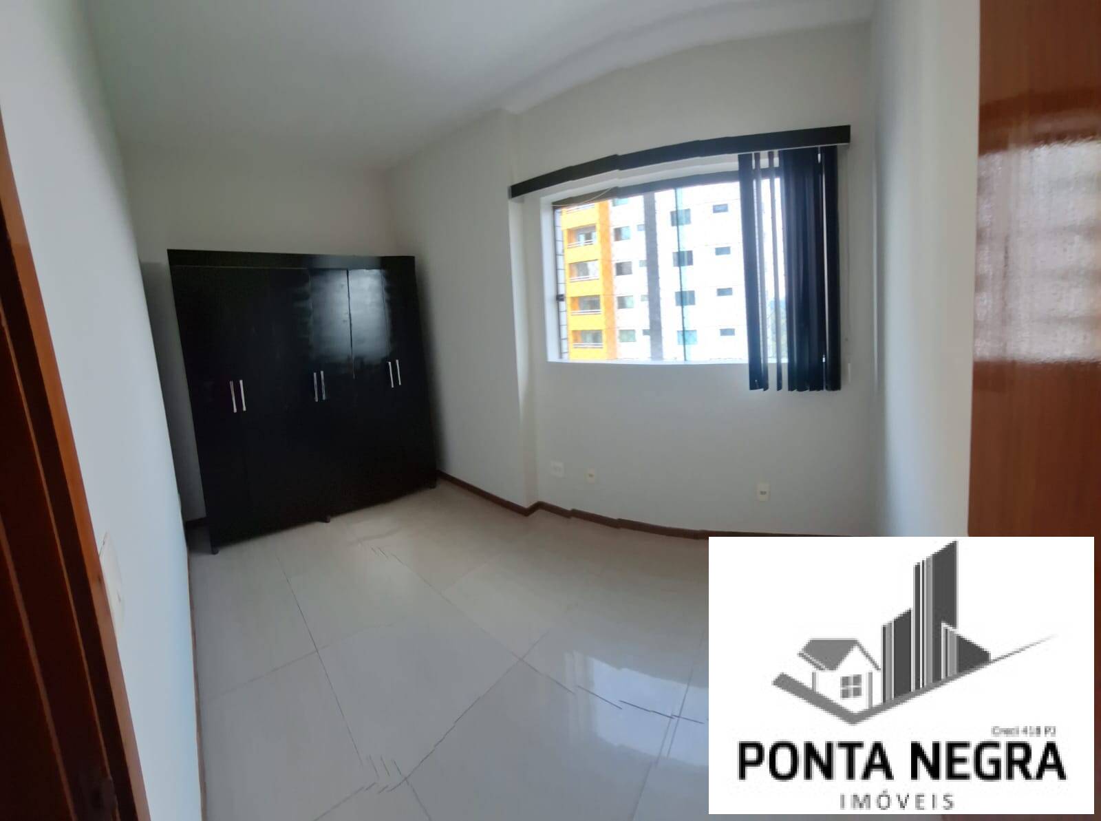 Apartamento à venda com 3 quartos, 94m² - Foto 13