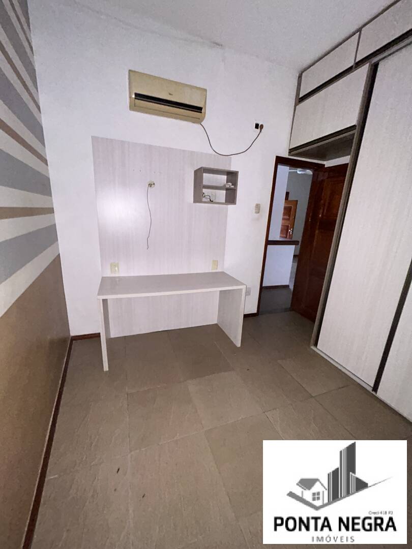 Casa à venda com 3 quartos, 290m² - Foto 16