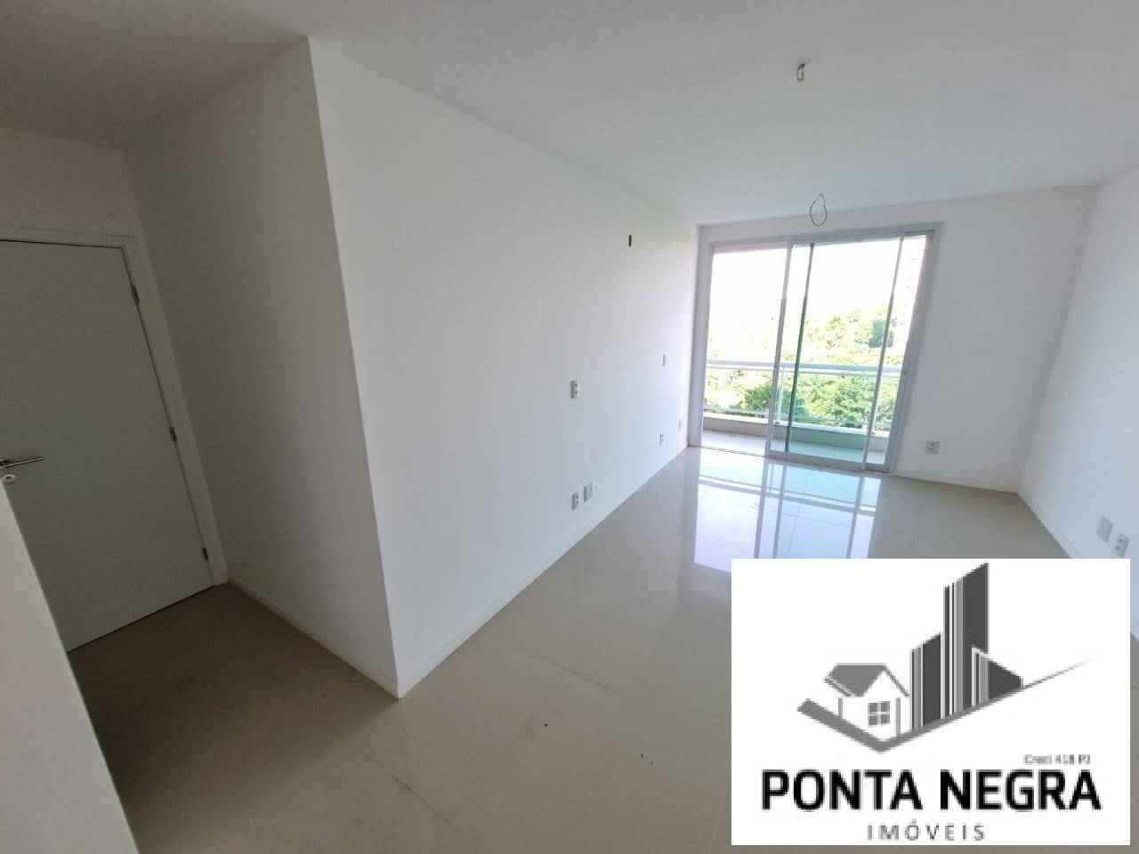 Apartamento à venda com 3 quartos, 152m² - Foto 9