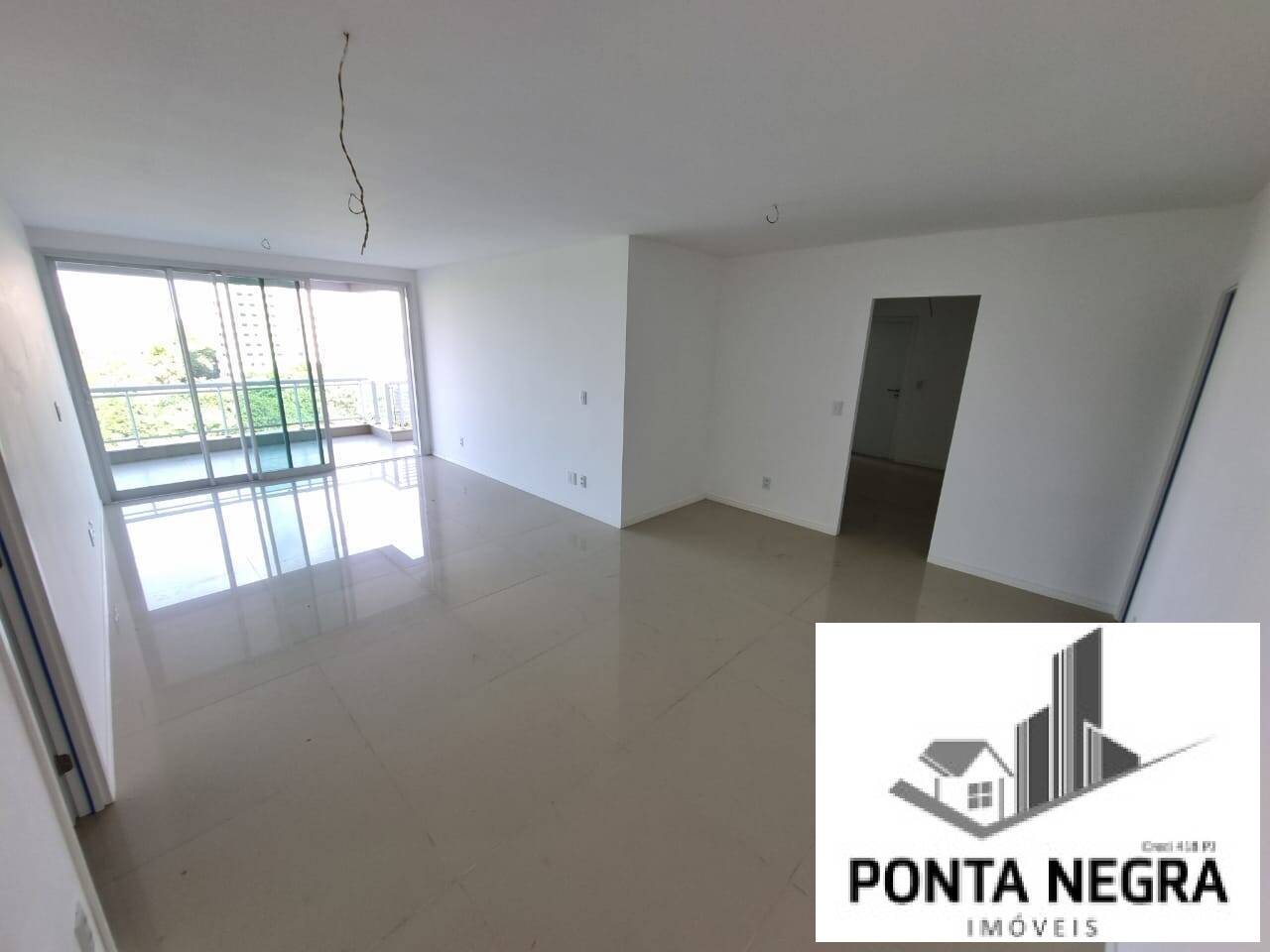 Apartamento à venda com 3 quartos, 152m² - Foto 4