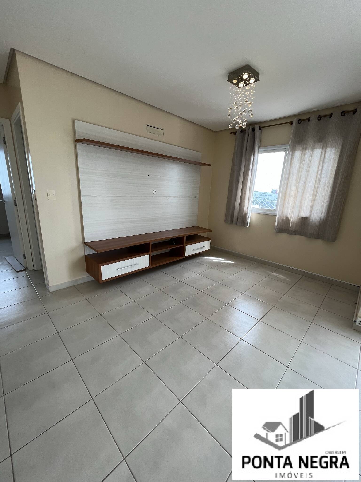 Apartamento para alugar com 2 quartos, 81m² - Foto 3