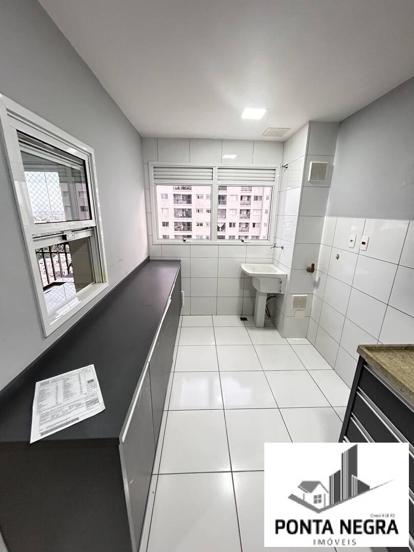 Apartamento para alugar com 3 quartos, 90m² - Foto 5