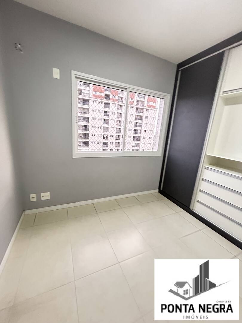 Apartamento para alugar com 3 quartos, 90m² - Foto 12