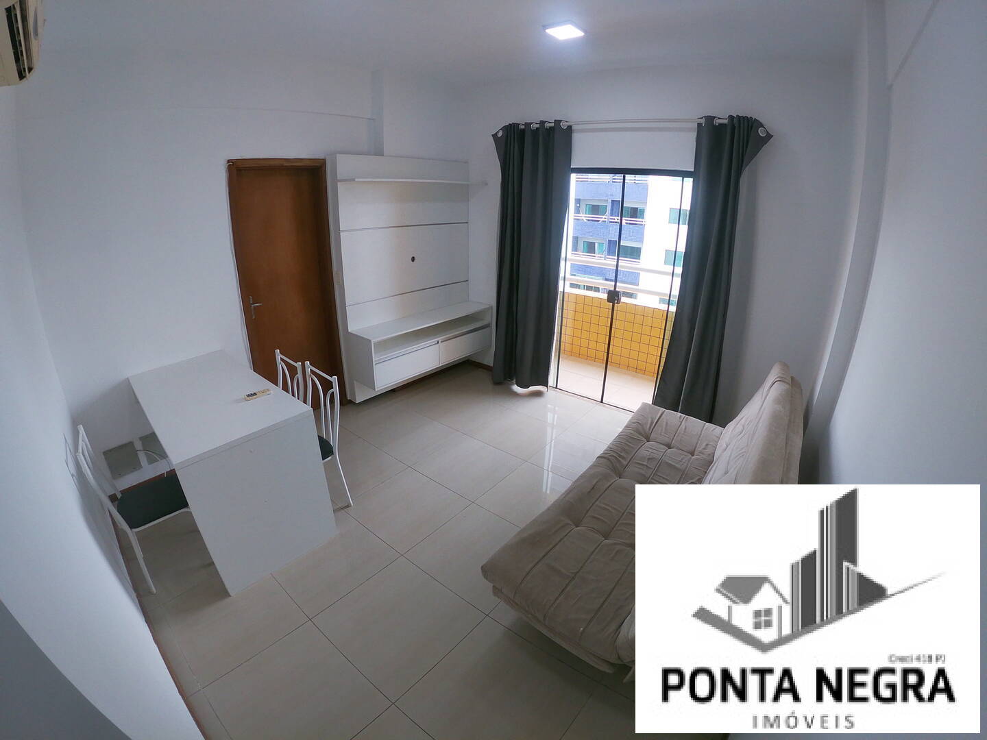 Apartamento para alugar com 1 quarto, 52m² - Foto 1