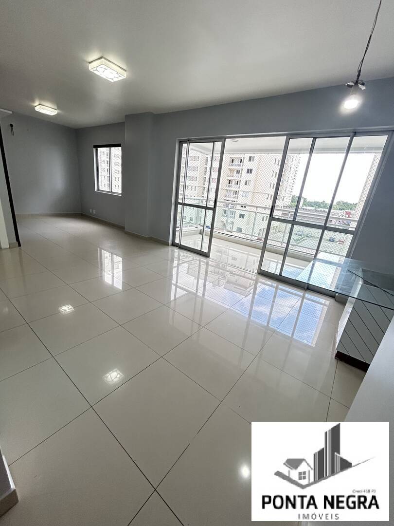 Apartamento à venda com 3 quartos, 117m² - Foto 4