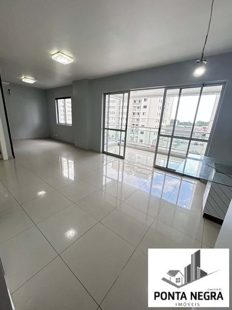 Apartamento à venda com 3 quartos, 117m² - Foto 3