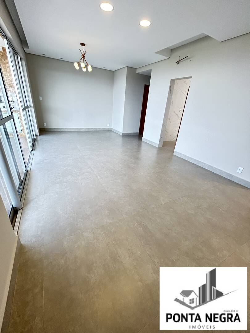 Apartamento à venda com 3 quartos, 151m² - Foto 5