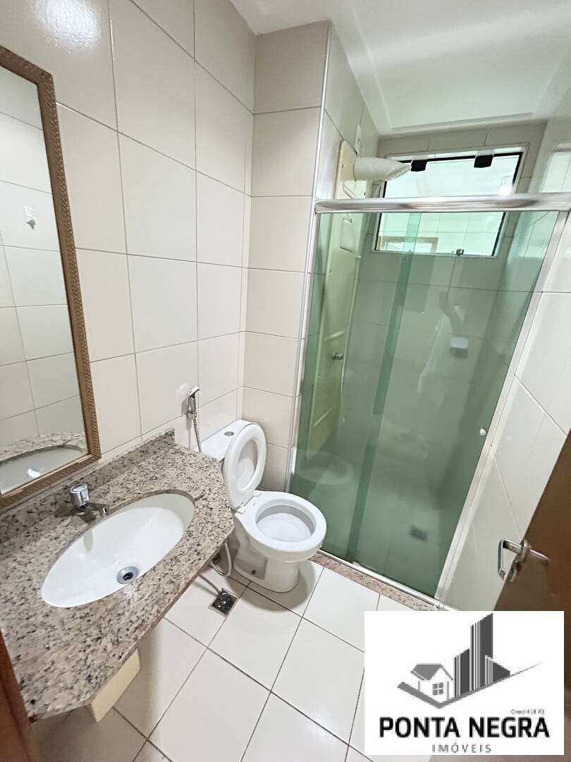 Apartamento para alugar com 2 quartos, 70m² - Foto 13