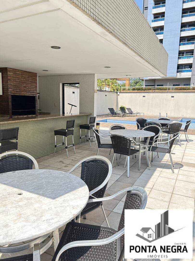 Apartamento à venda com 3 quartos, 204m² - Foto 10