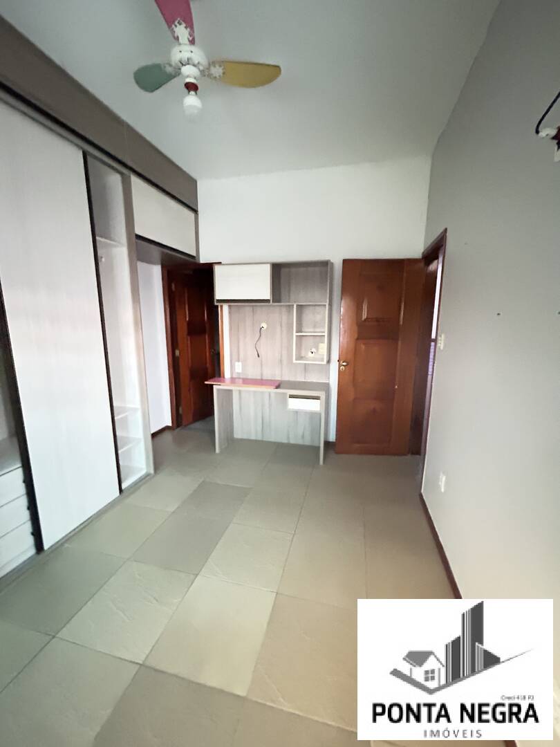 Casa à venda com 3 quartos, 290m² - Foto 26