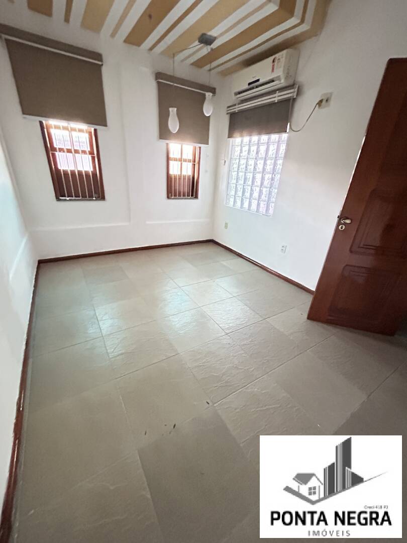 Casa à venda com 3 quartos, 290m² - Foto 22